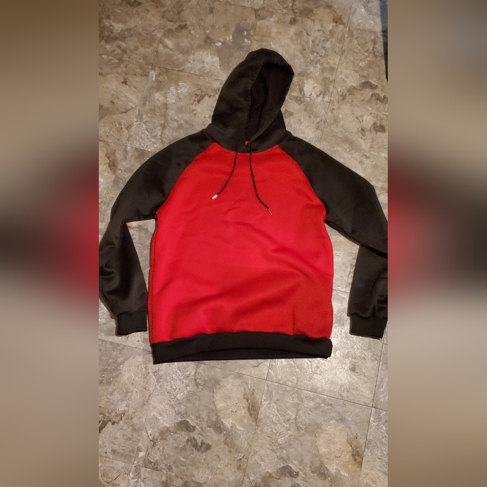 NWOT mens hoodie